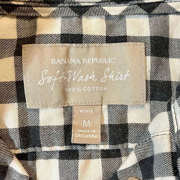 Banana Republic Soft Wash Shirt 100% Cotton Gray White Plaid Button Up Petite M - Picture 5 of 10